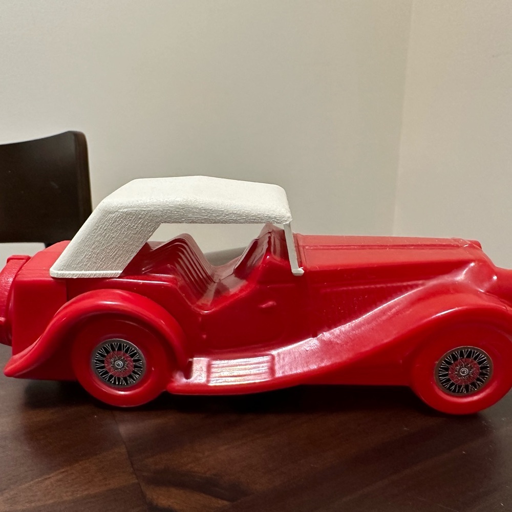 Vintage Avon 1936 After Shave Bottle Car, Full w/ Original Aftershave and Label